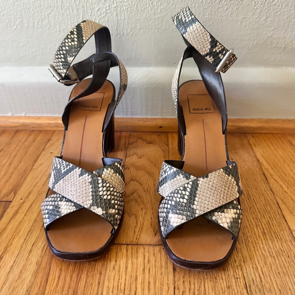Dolce Vita Wrap Heel (size 6)